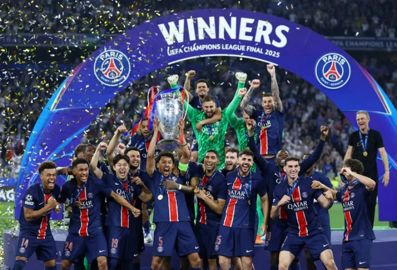 Cúp C1 2024/ 2025: PSG giành chiến thắng áp đảo